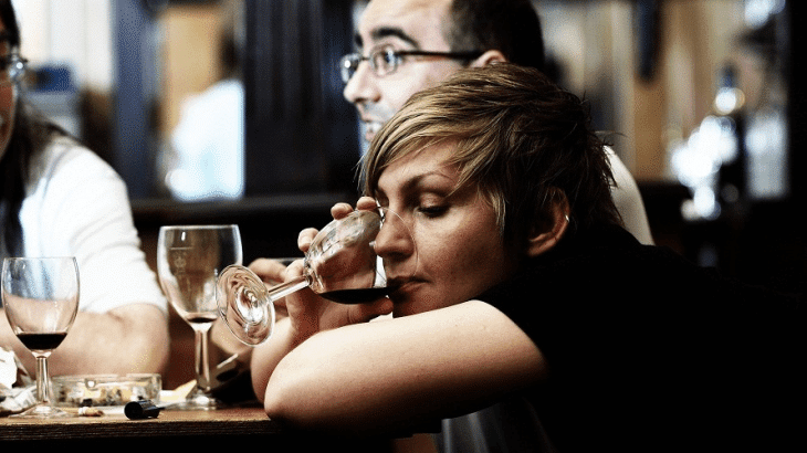 Излечим ли женский алкоголизм? Признаки и специфика